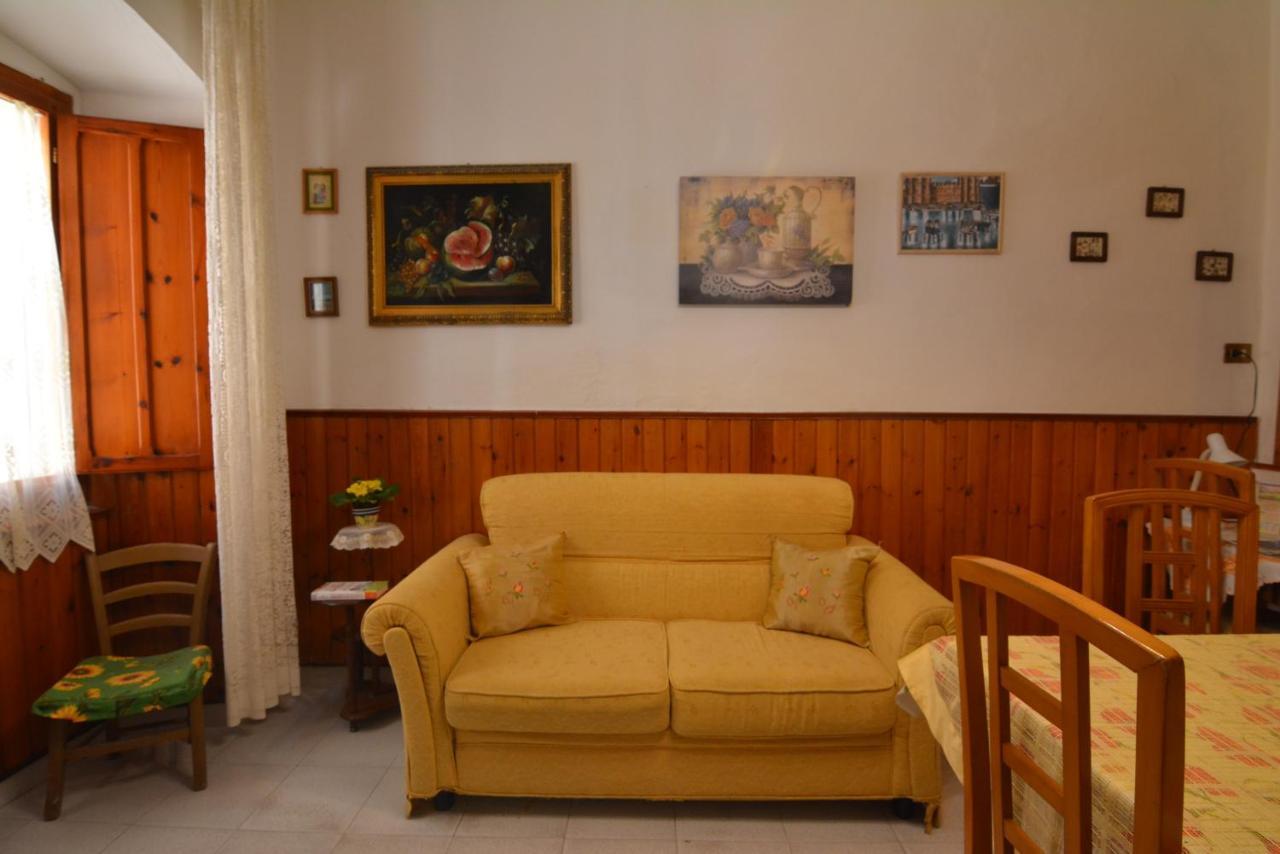Casa Vacanze I Girasoli イグレージアス エクステリア 写真