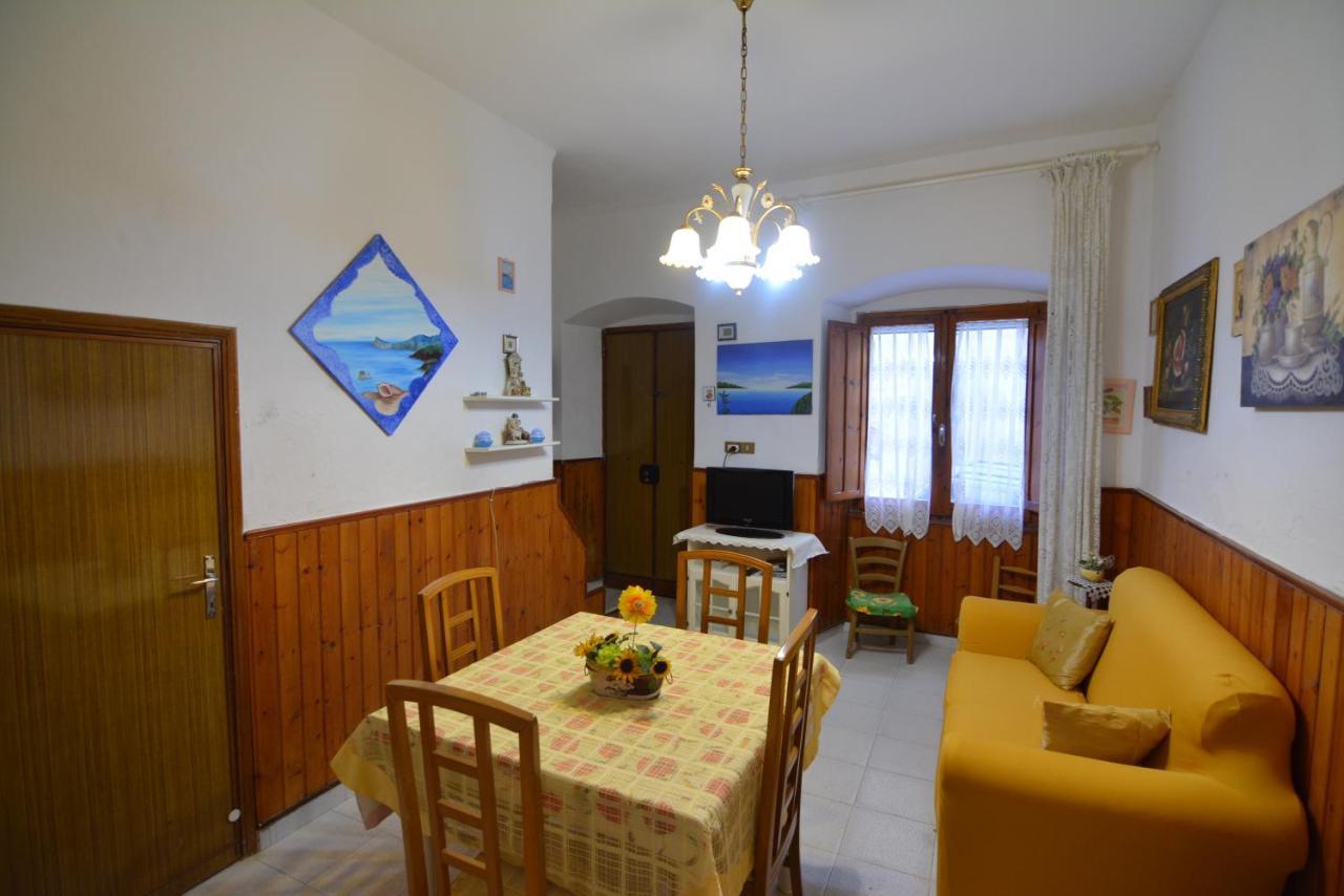 Casa Vacanze I Girasoli イグレージアス エクステリア 写真